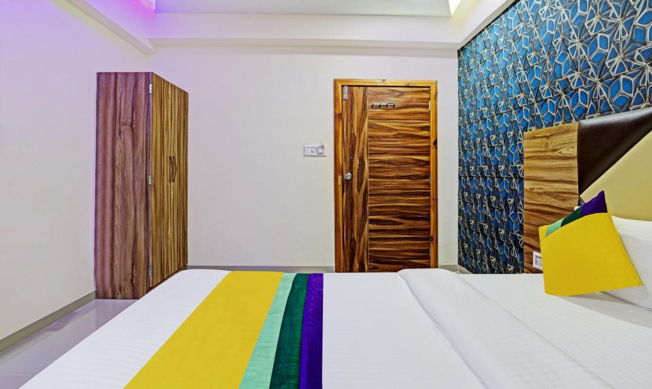 Itsy Hotels Rk Palace Vadódara Exteriér fotografie